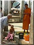5086 Angkor Wat Young monk shaved.JPG