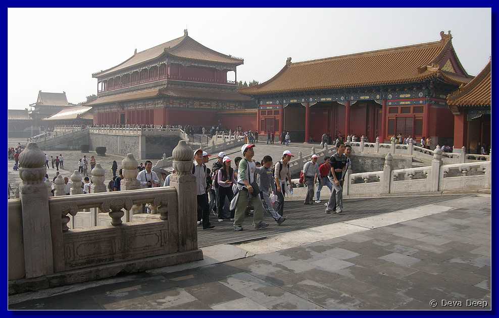 20071003 1112-16 DD 2159 Beijing Forbidden city_crop-ns