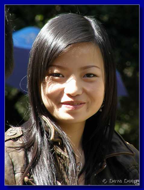 20071013 1206-56 DD 3685 Lijiang Black dragon pool girl