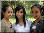 20071004 1050-24 DD 2351 Beijing Tian tan park girls.JPG
