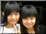 20071023 1055-30 DD 5291 Yangshuo girls with June.JPG