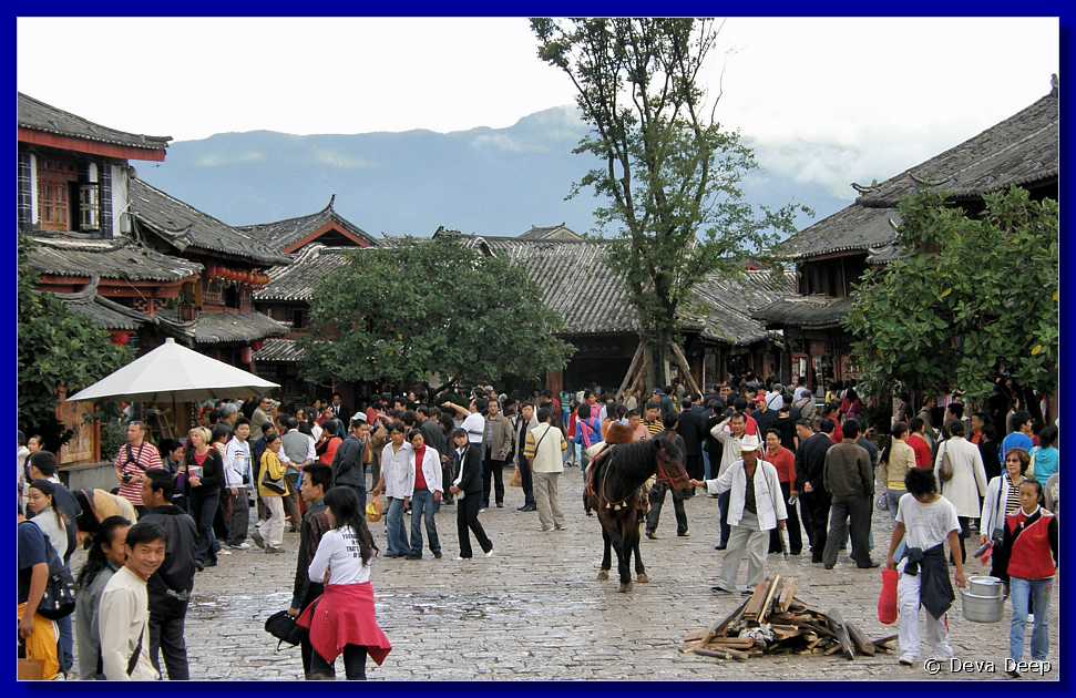 20071013 1706-10 DD 3824 Lijiang Ancient city centrum-si
