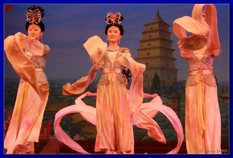 20071005 1814-50 DD 2580 Xi'an Shaanxi Grand Opera house