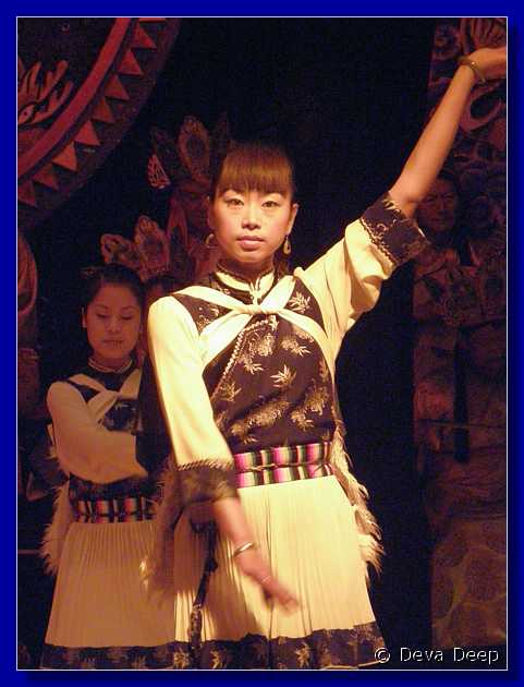 20071013 2052-20 DD 3954 Lijiang Opera in Dongba Palace-if