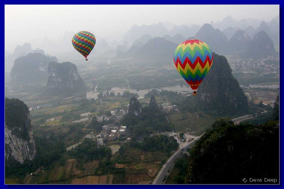 20071020 0637-38 AR 1281 Yangshuo balloon trip-cw