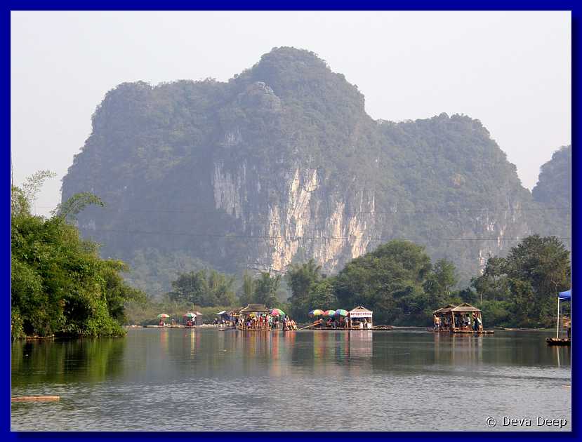 20071021 1434-44 DD 4835 Yangshuo Bamboo rafting Li river-if