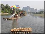 20071021 1432-46 DD 4833 Yangshuo Bamboo rafting Li river.JPG