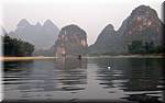 20071022 1654-18 DD 5186 Yangshuo Li river bamboo raft downstream-right-if.jpg