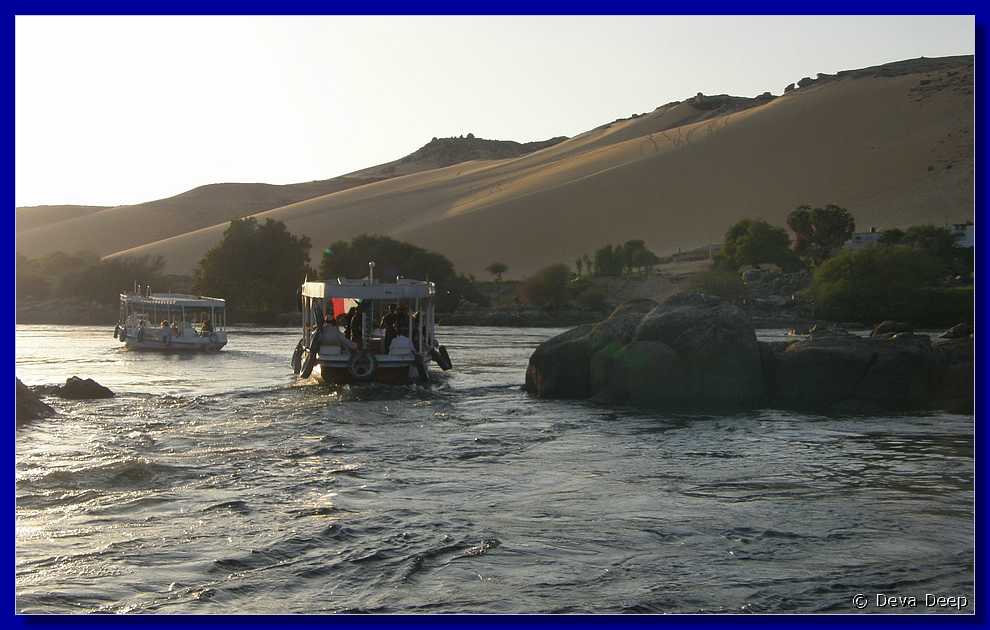 A28 Aswan Nile boats