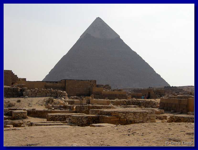 C42 Gizeh pyramids Chefren