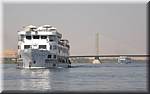 T03 Aswan to Luxor by boat-bridge.JPG