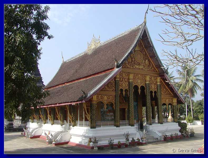 Laos Luang Prabang Wat Hoxiang 2 1106