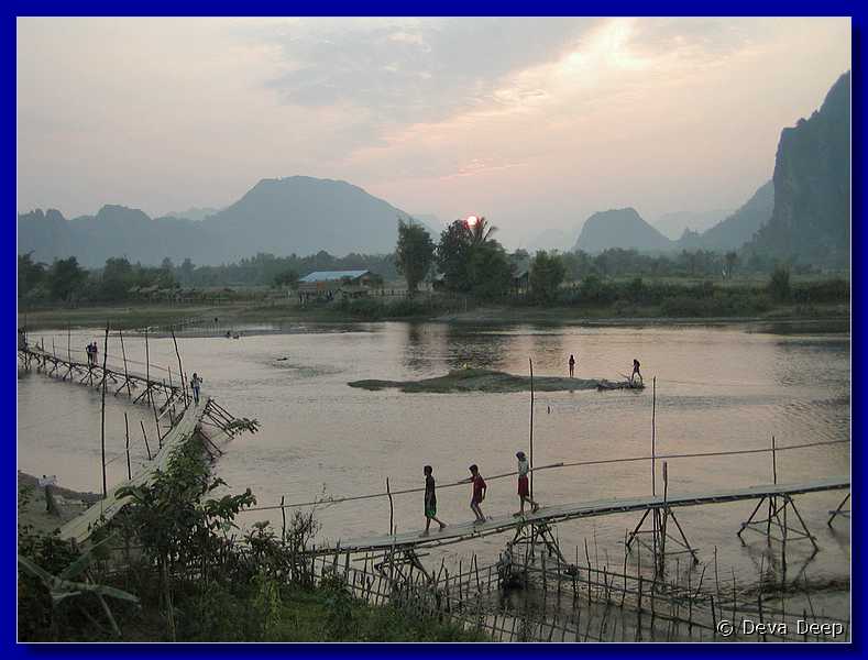 Laos Vang Vieng River  1724p8