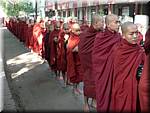 Myanmar Amarpura Mha Ganayon Kyaung Monks-25.JPG