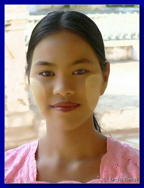 Bagan Shwezigon Paya Girl CU-18_pp for cit6