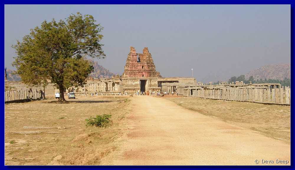 H130 Hampi Vitthala temple-ay 157