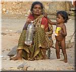 R59 Madurai People - beggars.JPG