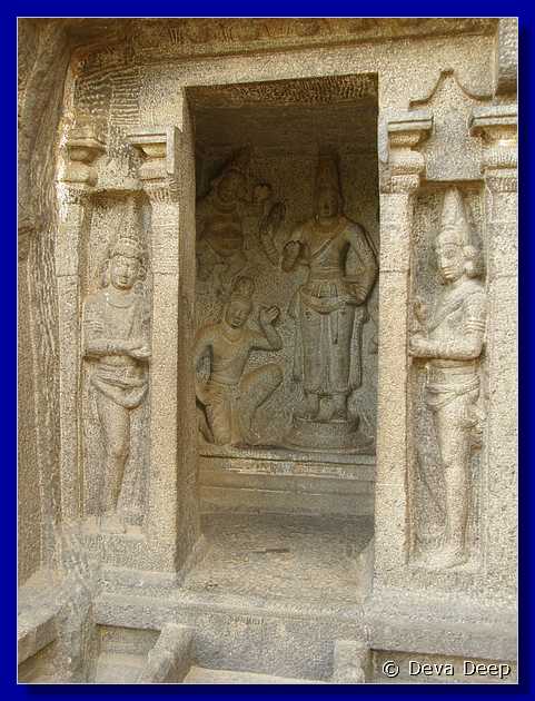 A24 Mahabalipuram Trimurti cave temple 