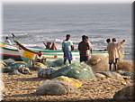 A03 Mahabalipuram Beach-fisherman .JPG