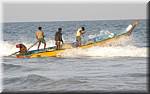 A10 Mahabalipuram Beach - fishing boats - people .JPG