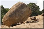 A20 Mahabalipuram Rocks - Krishna butter ball .JPG