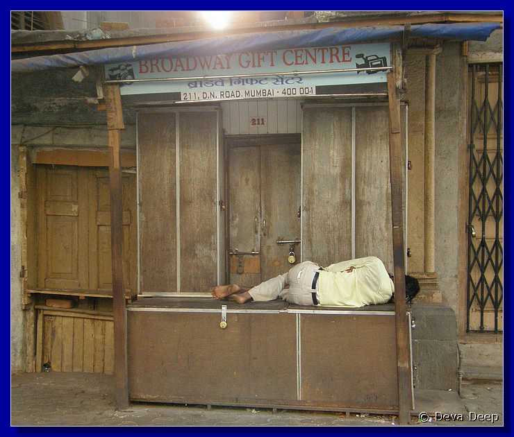 M14 Mumbai Man sleeping 14
