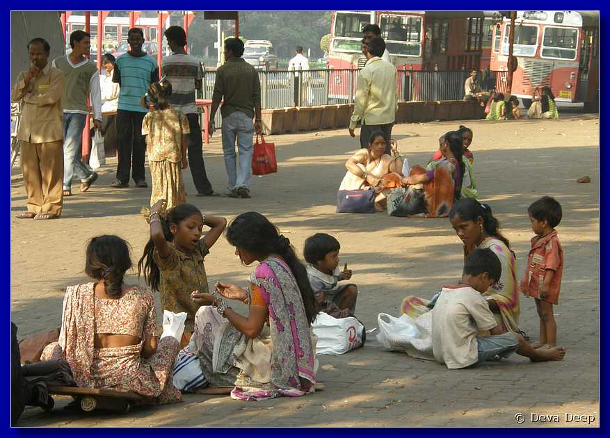 M30 Mumbai People on street 29