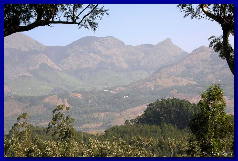 K55 To Munnar Landscapes - Mountains - Teaplantages