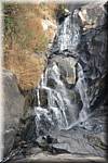 K88 Munnar Atthukad waterfalls.JPG