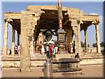 P32 Thanjavur Brihadishwara Temple - fort.JPG