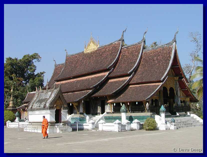 Luang Prabang Wat Xieng Thong 104-09