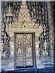 Luang Prabang Wat Xieng Thong 104-07.jpg