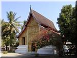 Luang Prabang Wat Xieng Thong 104-08.JPG