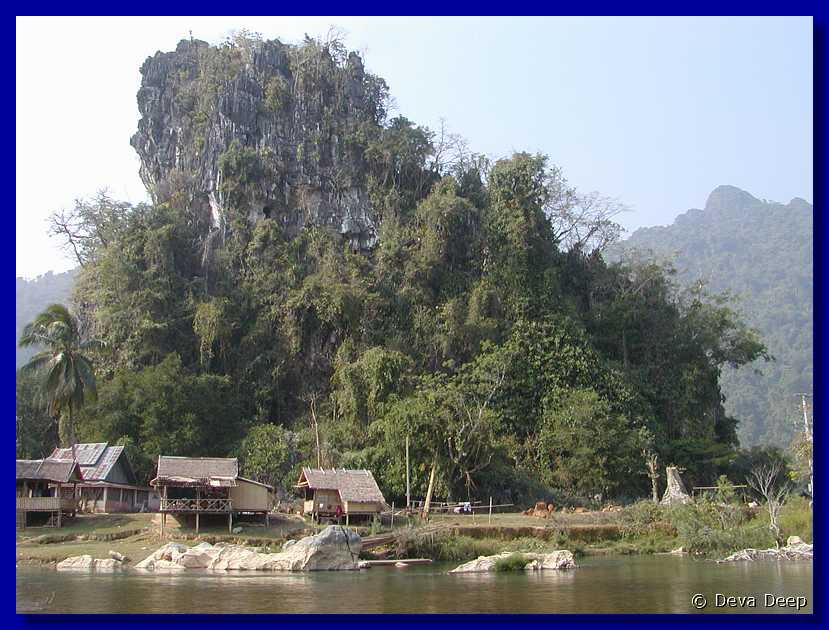 Vang Vieng Landscape by Elephant caves N28-3