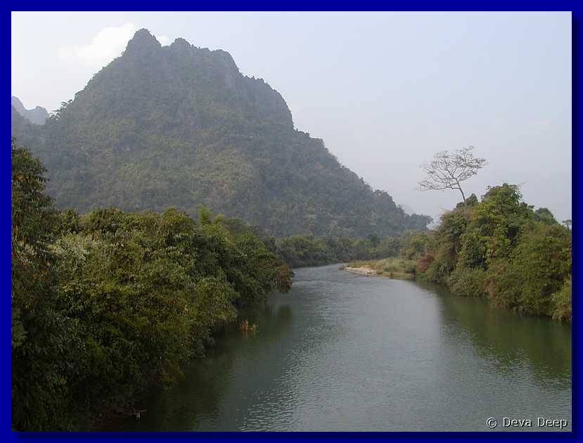 Vang Vieng River N28-08