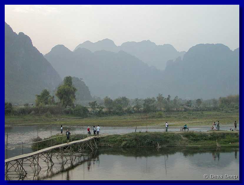 Vang Vieng River N28-10