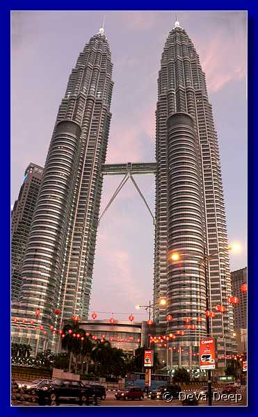 07736 20060128 PAN PM3 Kuala Lumpur KLCC Petronas Towers and around-spf