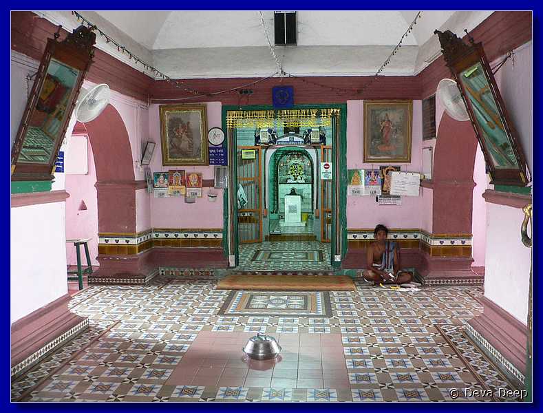 08388 20060201 1054-58 Melaka Moorthi temple