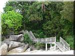 10009 20060223 0908-22 Pulau Perhentian Besar stairs.JPG