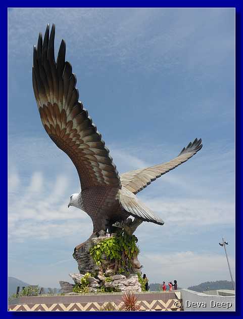LA03 Langkawi Ferry eagle statue