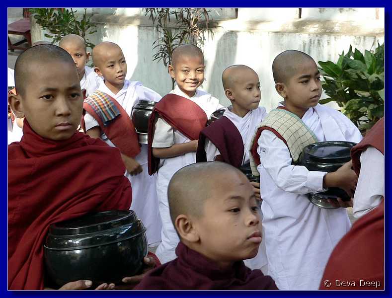 3095 Amarpura Mha Ganayon Kyaung Monks