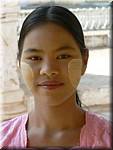 3903 Bagan Shwezigon Paya Girl CU.JPG