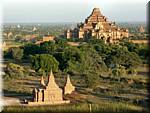 4096 Bagan Shwesandaw & view.jpg