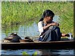 2427 20041225 1446-20 Inle lake Canals-rowers-iC.jpg