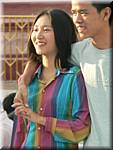 4707 20050113 1701-18 Yangon Schwedagon Paya Happy couple.JPG