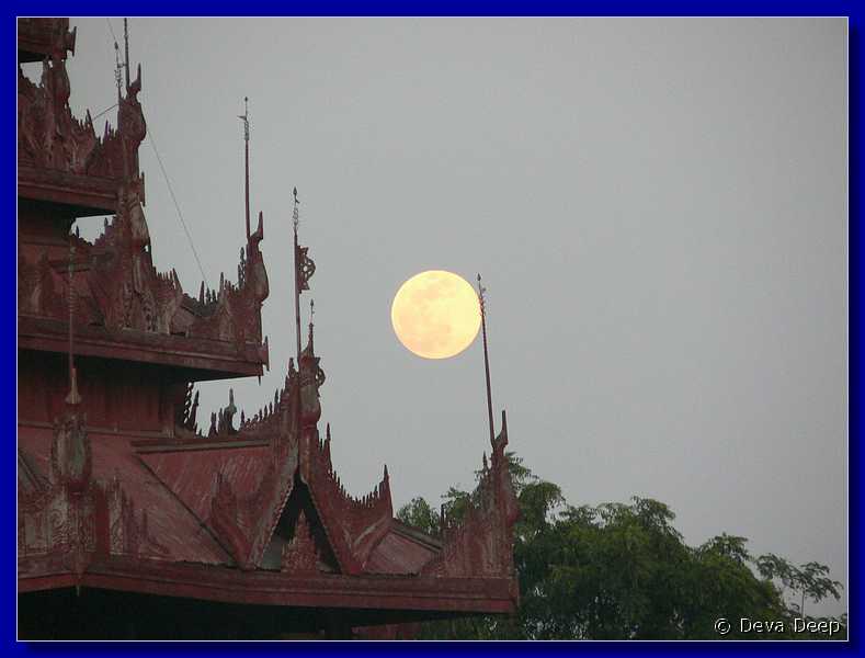2840 Mandalay Fort Full Moon