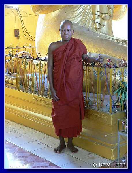 3015 Mandalay Hill climb Monk-DD