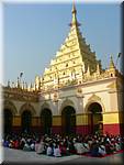 3032 Mandalay Mahamuni Paya.jpg
