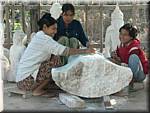 3042 Mandalay Making of Buddha statues.JPG