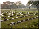 Kanchanaburi 20030211 1739 War Cemetery.jpg